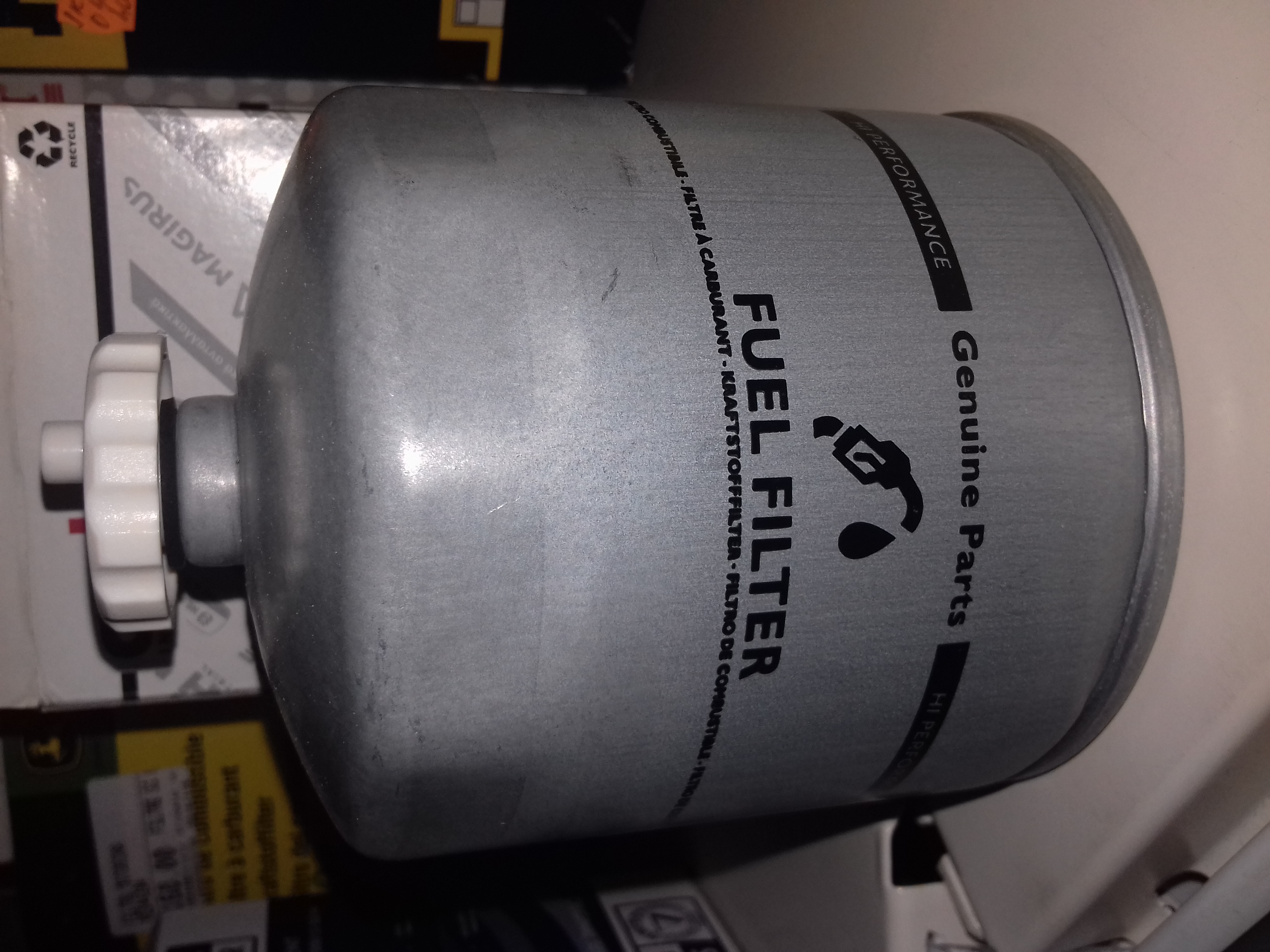 C11 FILTRU MOTORINA 84217953(P502486)