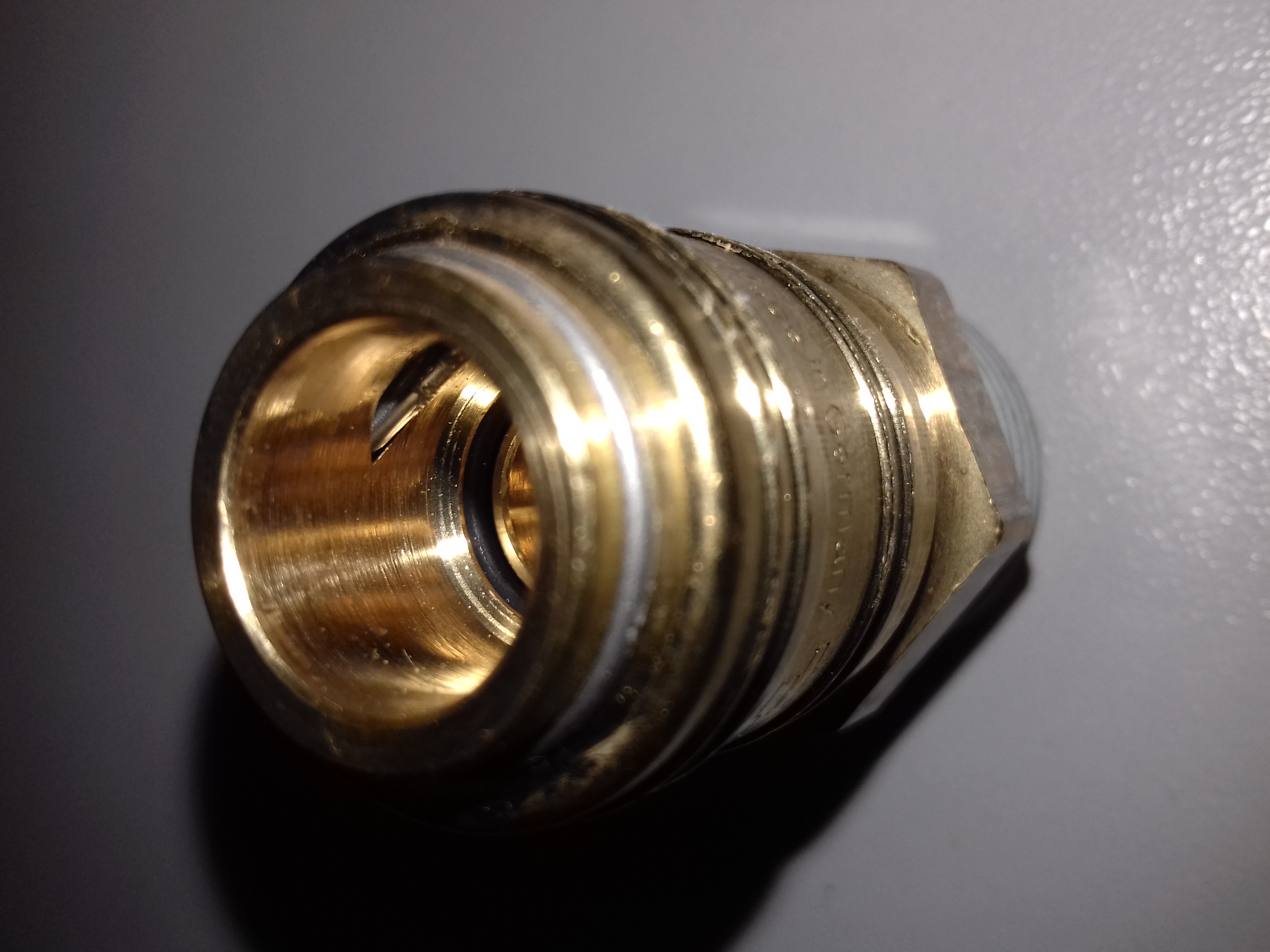 CUPLAJ CU FILET EXTERIOR 1/2