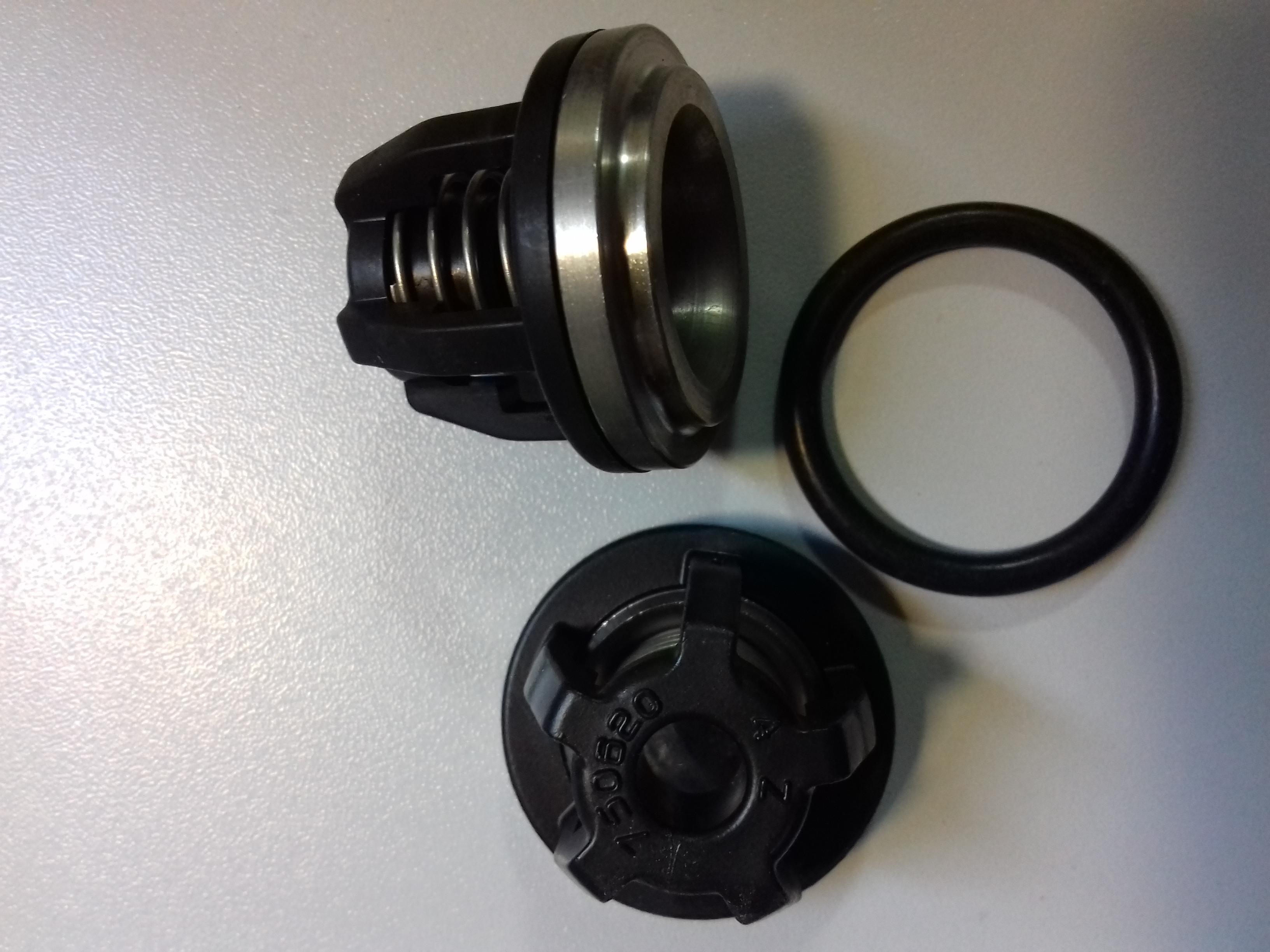 SUPAPA IN/AUT MET AR 70-135