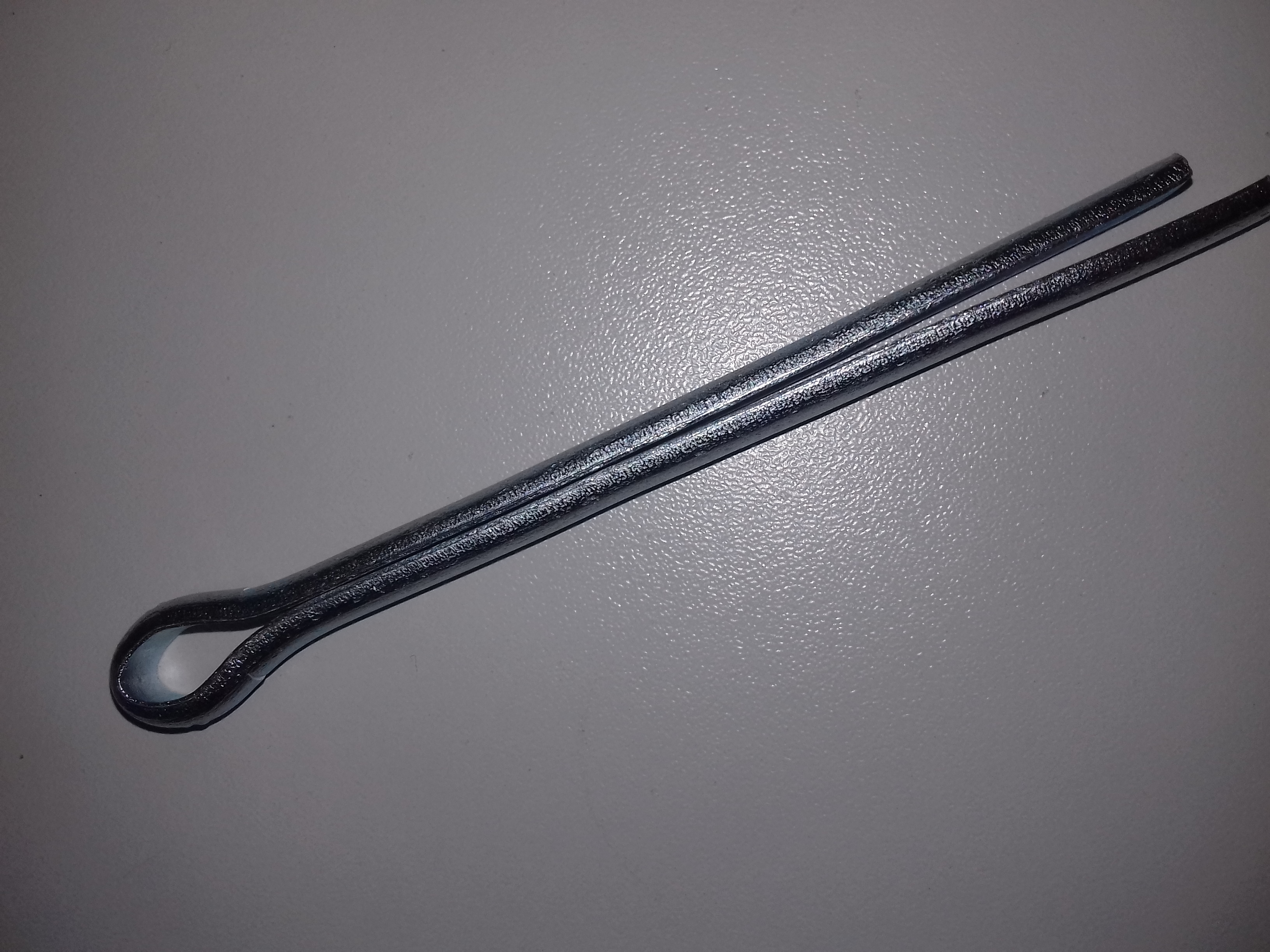 48794026 AGRAFE  6.3*63